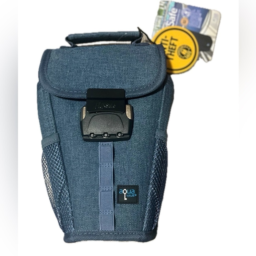 NWT Aqua Vault FlexSafe Portable Travel Safe, Blue